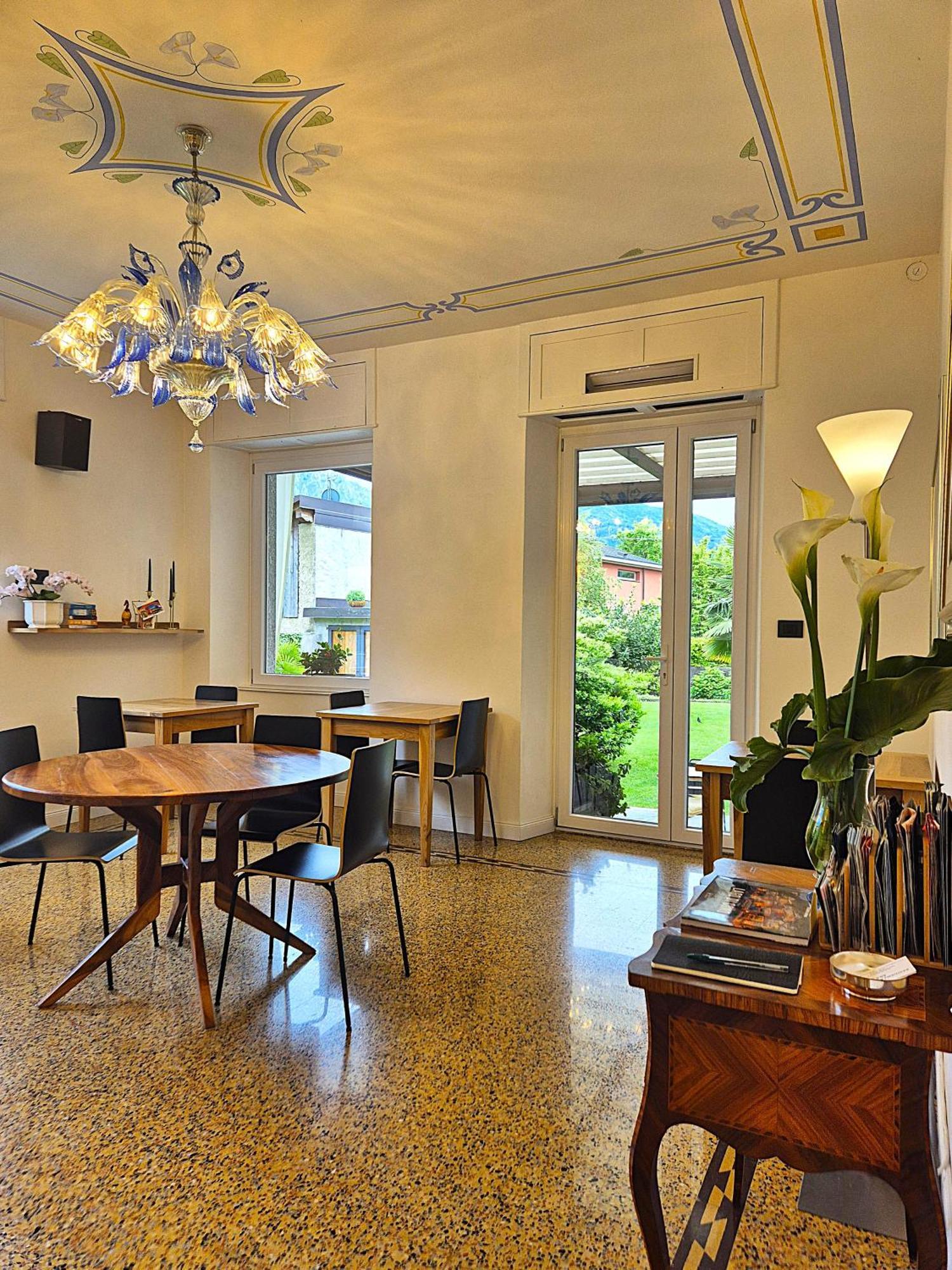 Residenza Laurum B&B Mandello del Lario Exterior foto